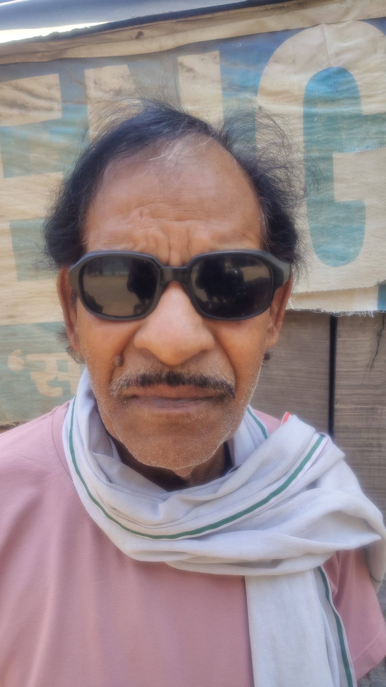 Residents of Allahpur Ward No. 69 grapple with drinking water crisis in the scorching heat