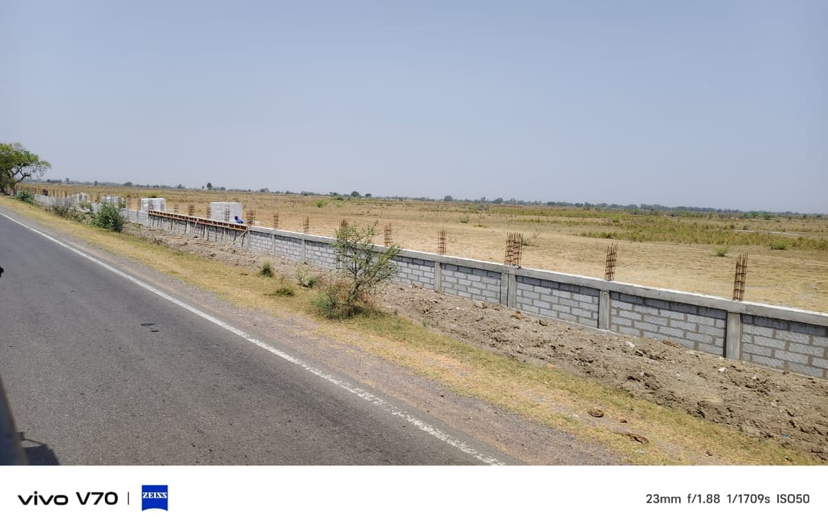 UP Defense Corridor: उद्योग नहीं लगाने वाली आठ कंपनियों पर बड़ा एक्शन, 414 करोड़ के निवेश के भू आवंटन रद्द
