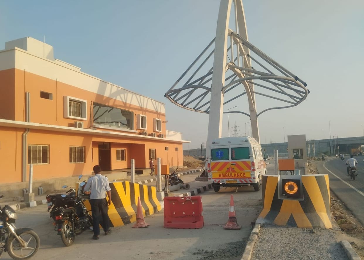 Access to Ganga Expressway from Sonic and Shadipur