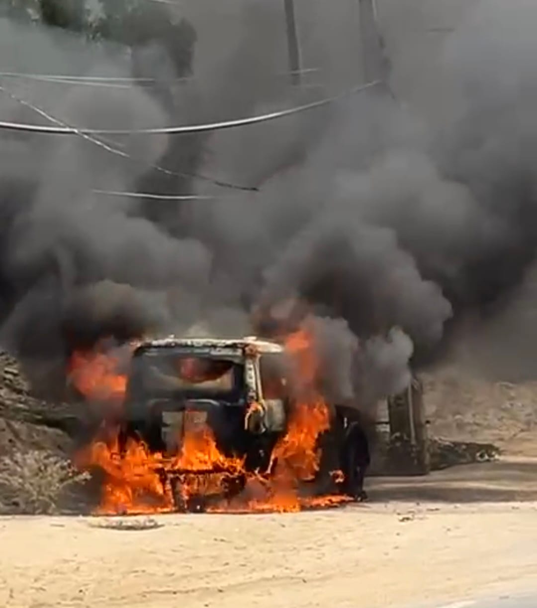 Scorpio Parked in Courtyard Erupts into Ball of Fire; Reduced to a Charred Wreck
