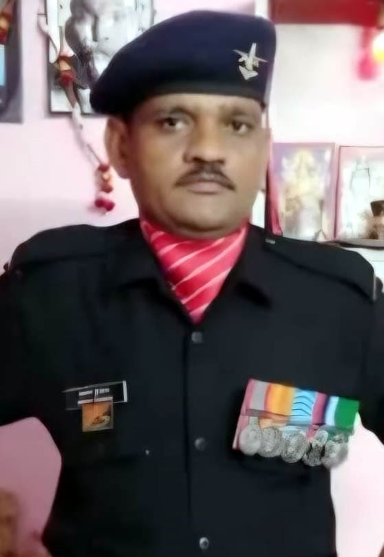 Abhay bids farewell with military honors after fighting death for two years