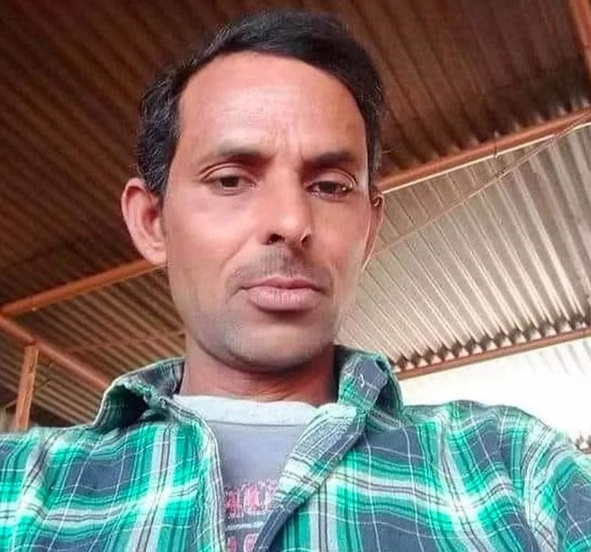 Tractor hits cyclist, dies on the spot