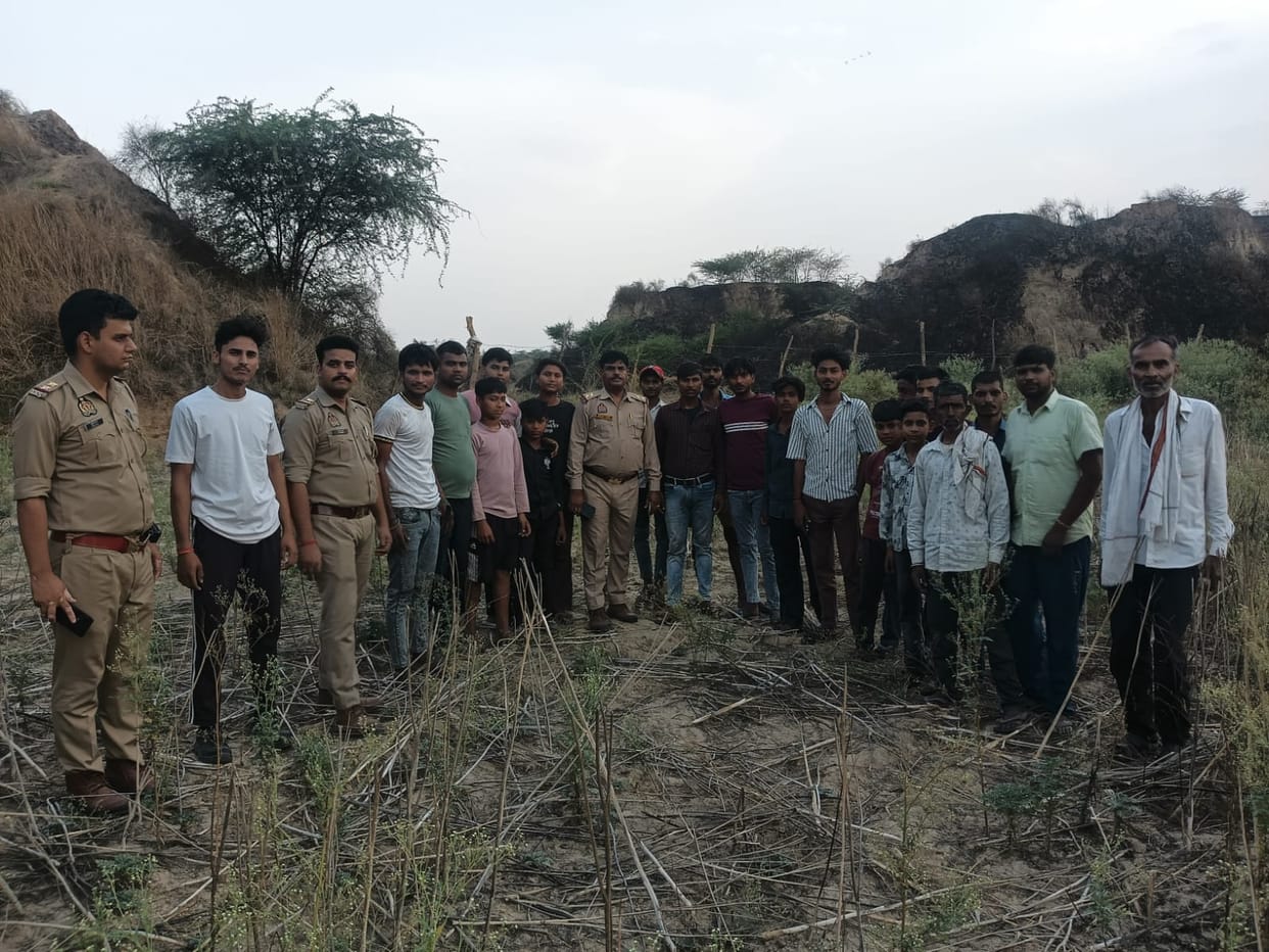 A fire broke out in the Pinhat forest, burning the grass and straw in a half kilometer area.