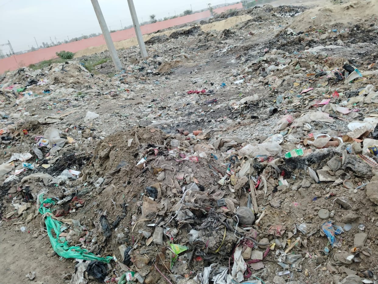 A Reign of Filth on the Streets of Pingawan