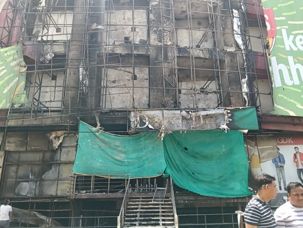 Four showrooms in Mittal Mall completely gutted in fire, no entry for customers for three days