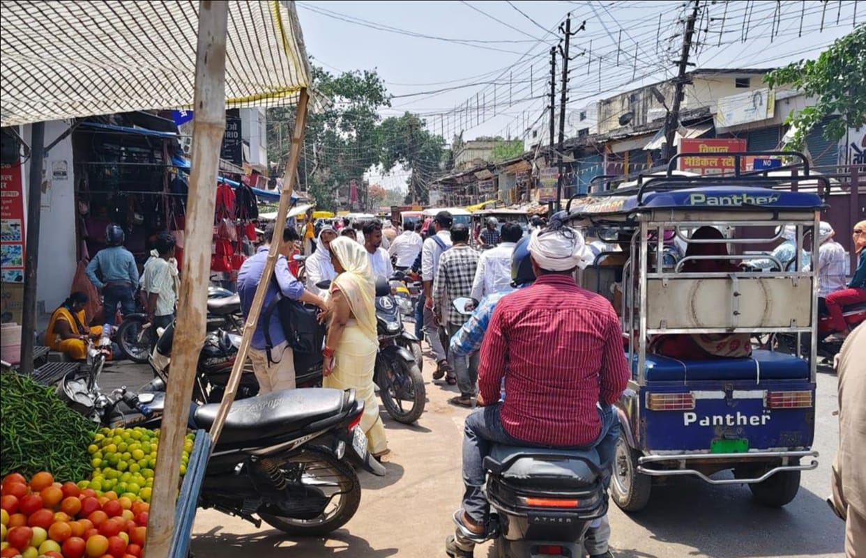 The traffic jam has stalled the pace of business