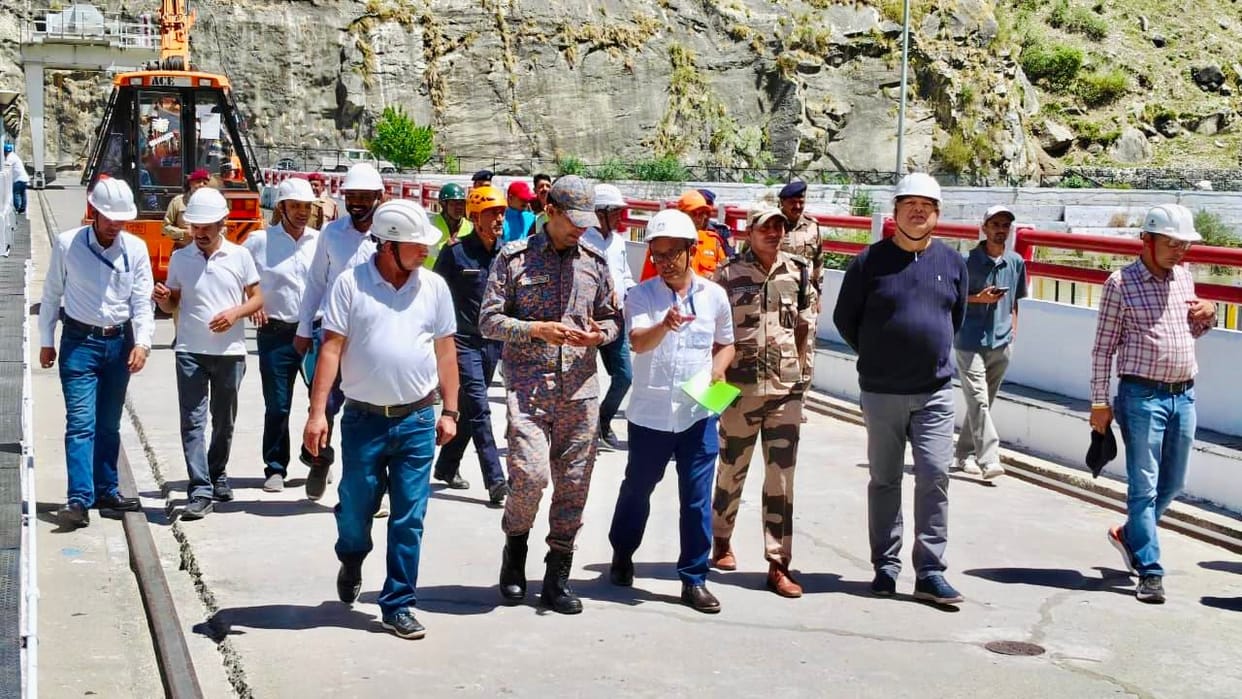 Checked preparations to deal with monsoon