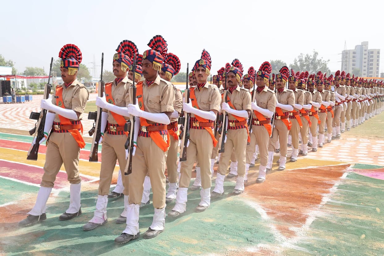 390 constables prepared, outstanding trainees honored