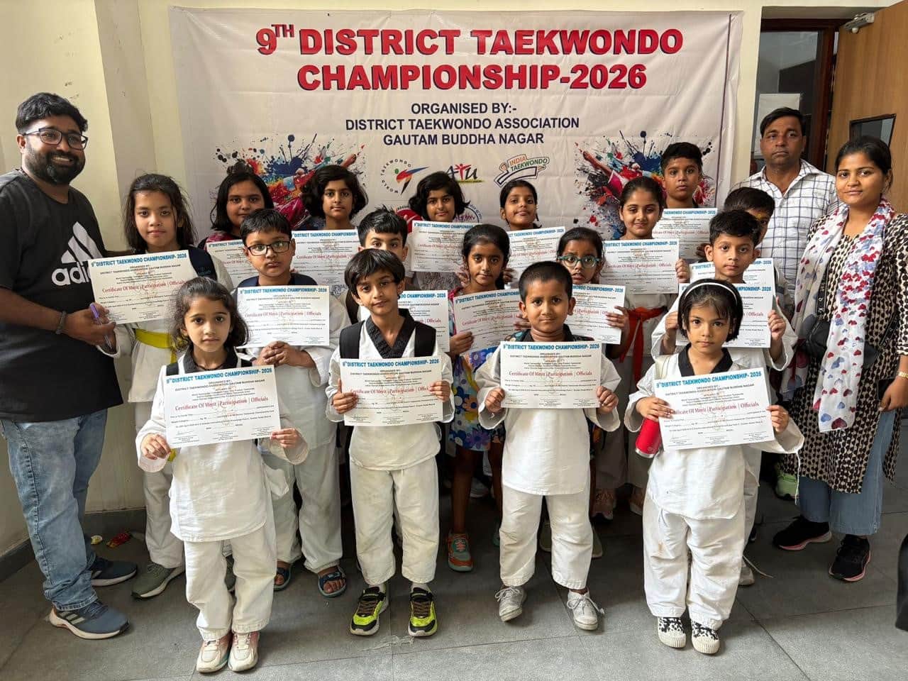 रैनेसा स्कूल में ताइक्वांडो प्रतियोगिता में मेडल जीतने वाले खिलाड़ी। स्रोत: संस्थान