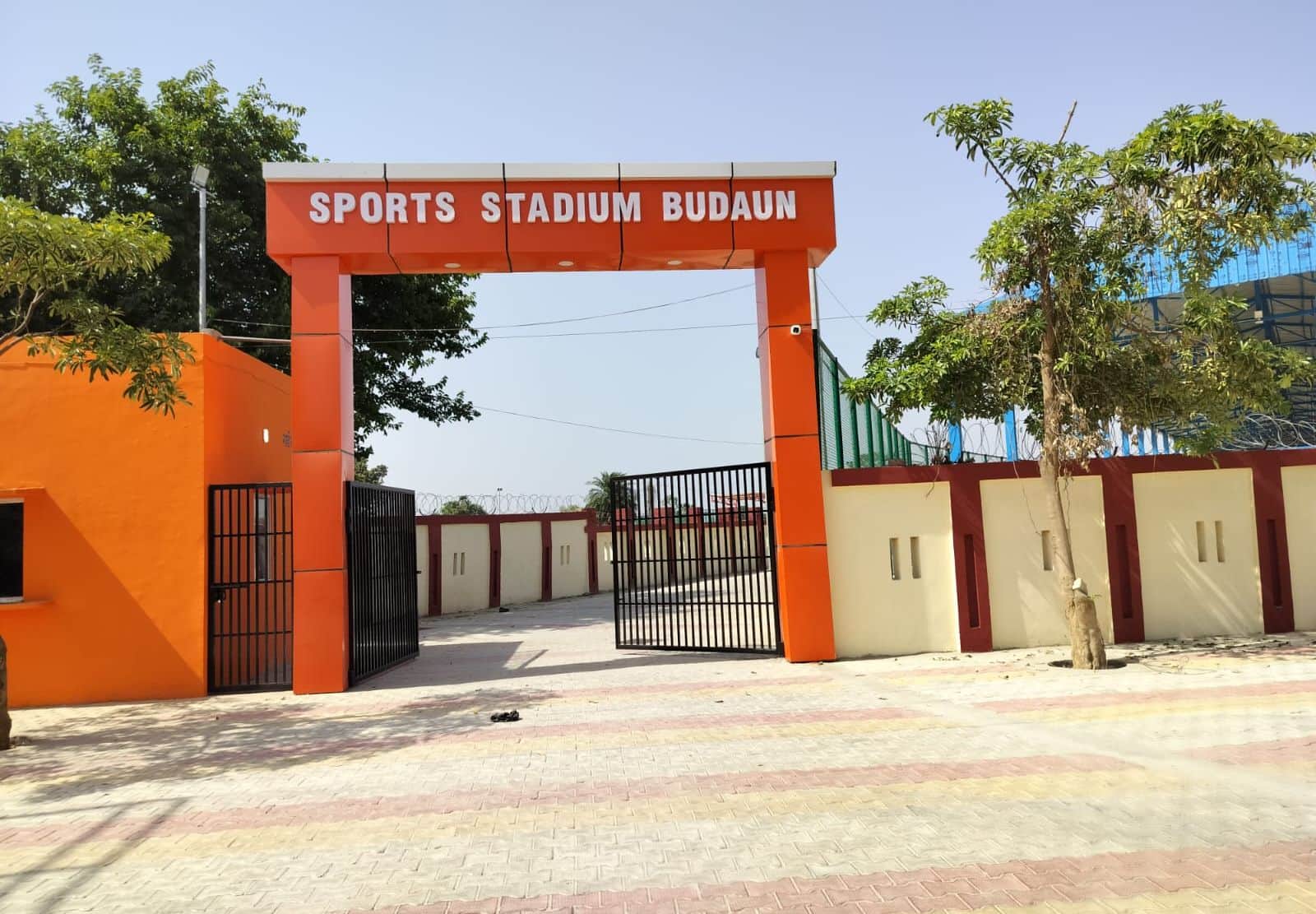 स्पोर्टस स्टेडियम । संवाद