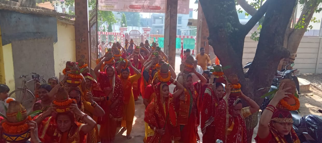 Kalash procession started, Bhagwat Katha starts today