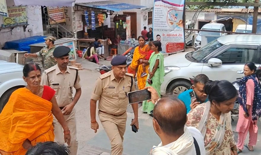 In Muzaffarpur, brazen miscreants shoot and rob couple heading to a wedding; accused absconding