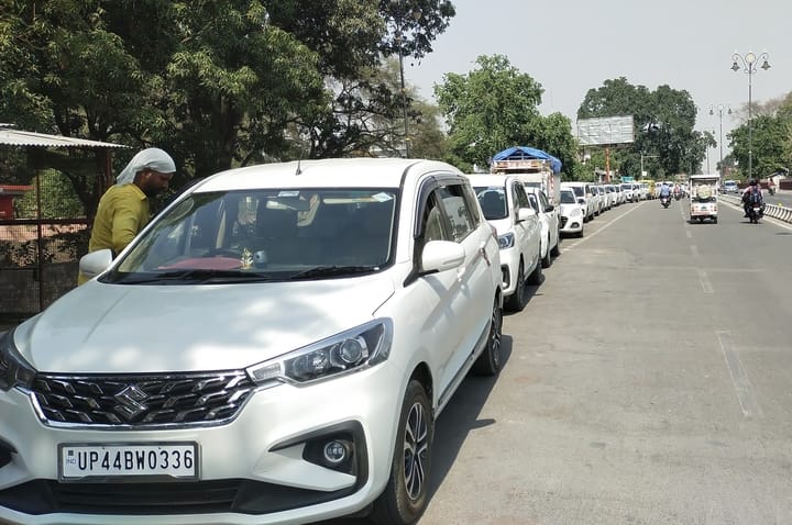 CNG crisis deepens, long queues at pumps