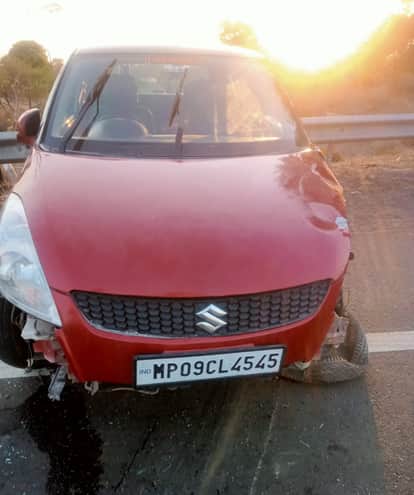 A car rear-ends a bike on the Mhow-Neemuch highway, killing a farmer who was going to weigh wheat at