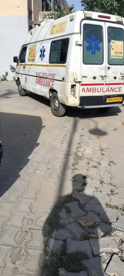 Khastahal ambulance, the roads are bad