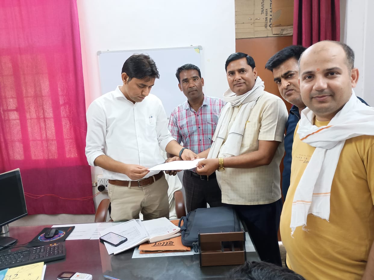 As the mercury rises in summer, people are troubled by excessive power cuts