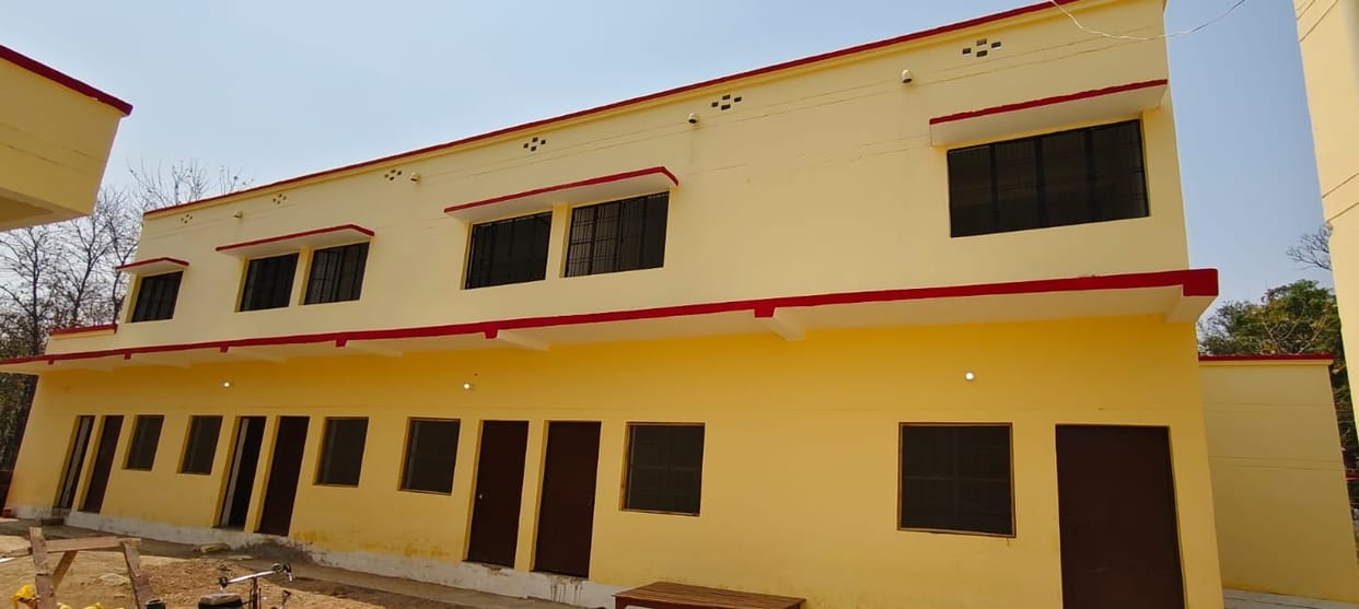 Education up to 12th standard in an incomplete building, questioning the safety of 150 girl students