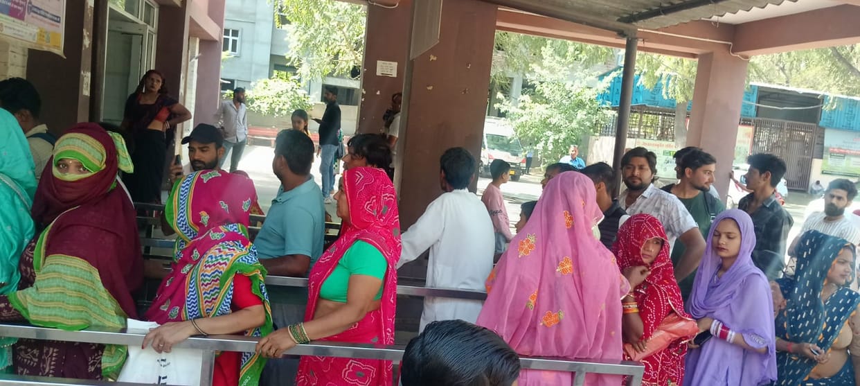 Increased number of dermatological patients in summer, 30 patients coming daily in OPD