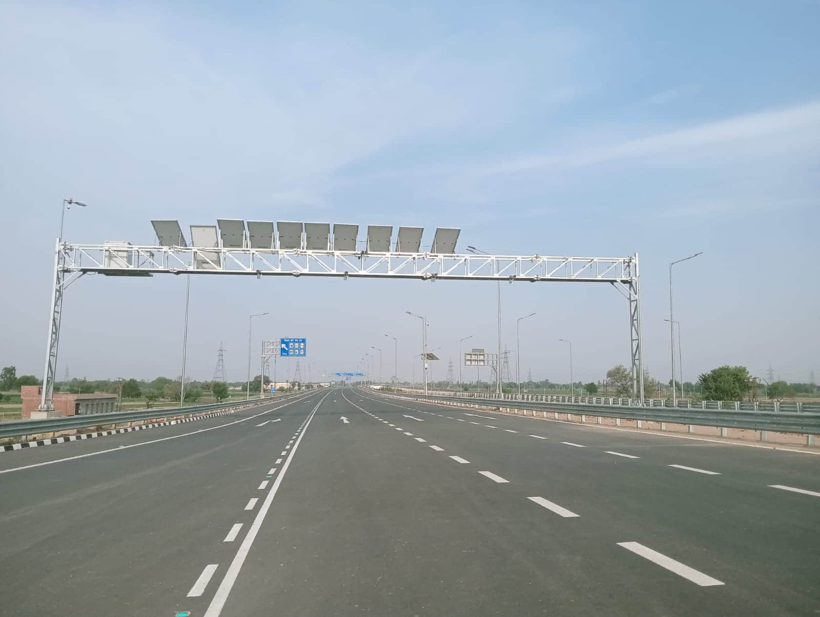Ganga Expressway completed in 1,594 days equipped with modern amenities