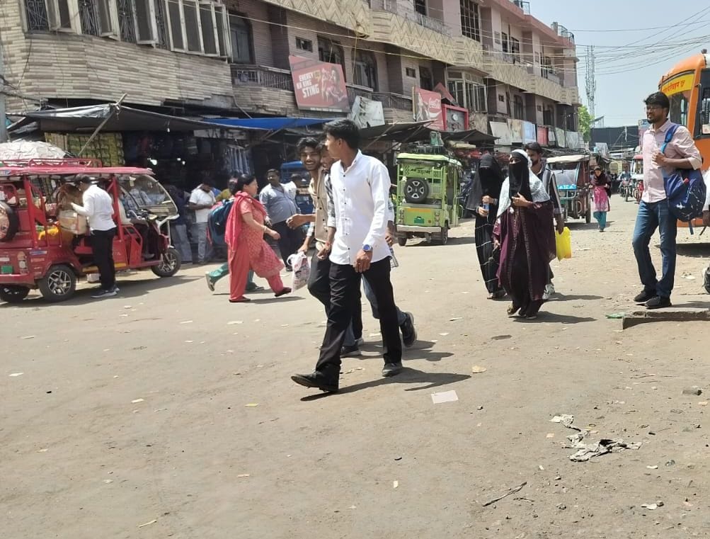 The Scourge of Extreme Heat: Temperature Hits 42 Degrees It's Raining Fire