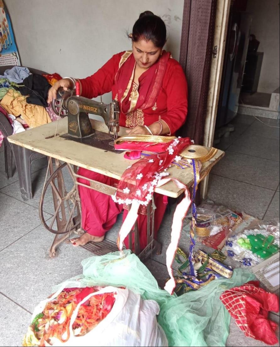 Neetu and Kavita became self-reliant by preparing Kanha Ji's dress.