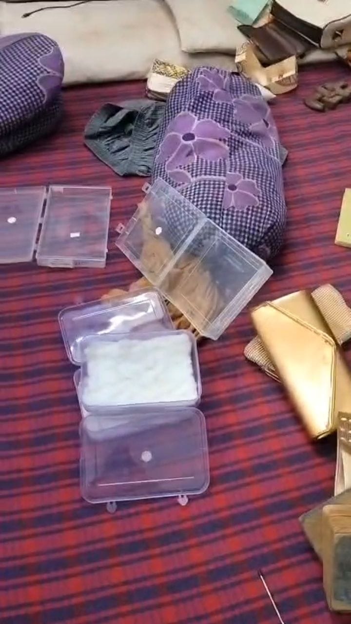18 lakh rupees stolen from businessman's house