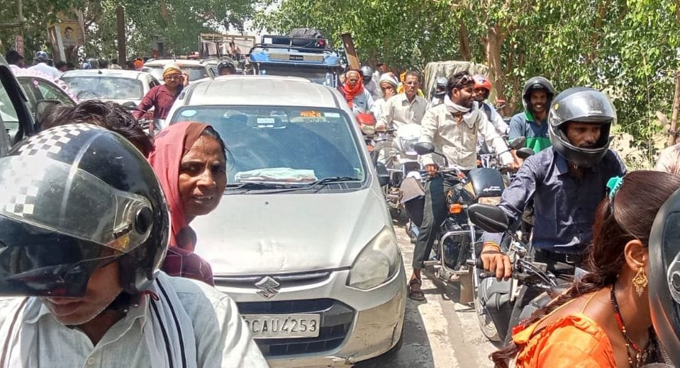 Traffic Jam on Kolaghat Bridge Lasts Two Hours; Commuters Left in Distress