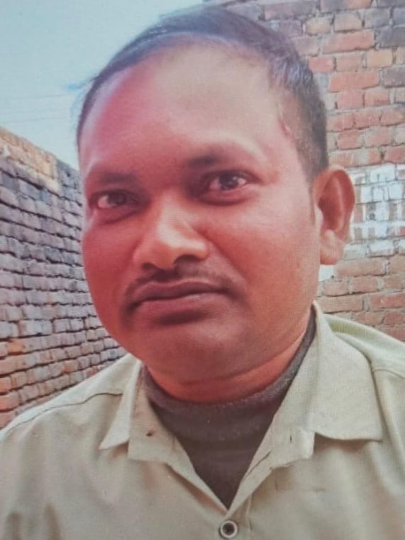A neighbour who came to resolve a dispute between a couple was beaten to death with an iron rod.