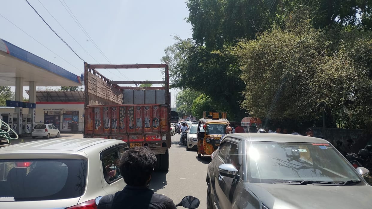 Home Guard Recruitment Exam: As soon as the paper was over, the intersection was jammed, a distance of minutes was covered in hours.