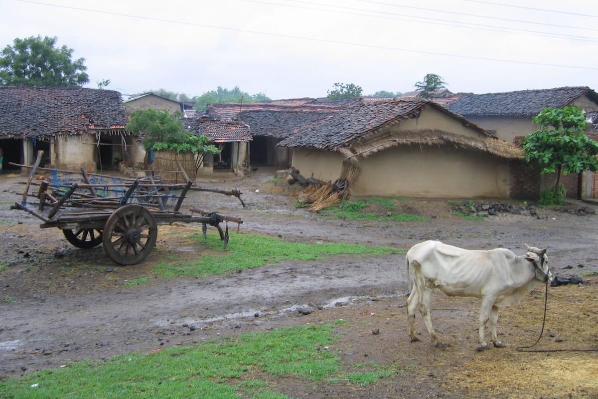 Lakhs of rupees worth game in the development of villages, order to register FIR