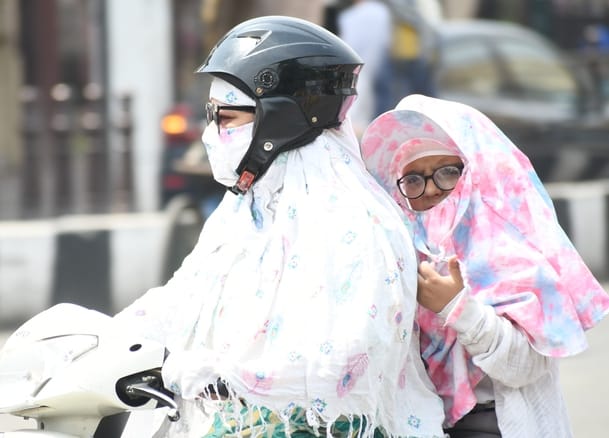 Weather shifts after storm in Meerut, clouds and sunshine alternate, heat wave still persists