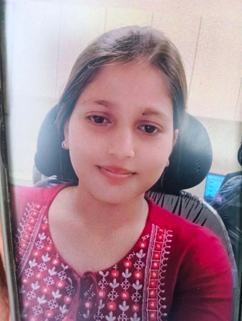 Body of B.Tech student found hanging in flat, murder suspected