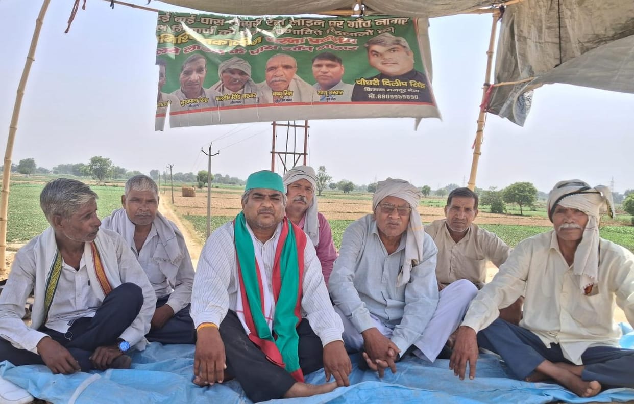 Announcement to stop work on the railway line from May 1st, Nagar farmers staged a sit-in for the bridge construction on the 168th day.