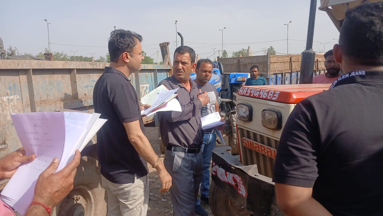 13 out of 25 tractor-trolleys missing, chief sanitation inspector summoned