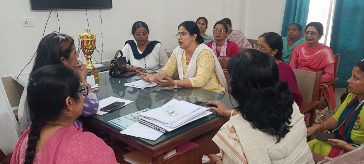 Deliberations Held on Issues Facing Anganwadi Centers