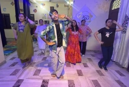 International Dance Day: Two to three dance academies opened in the city