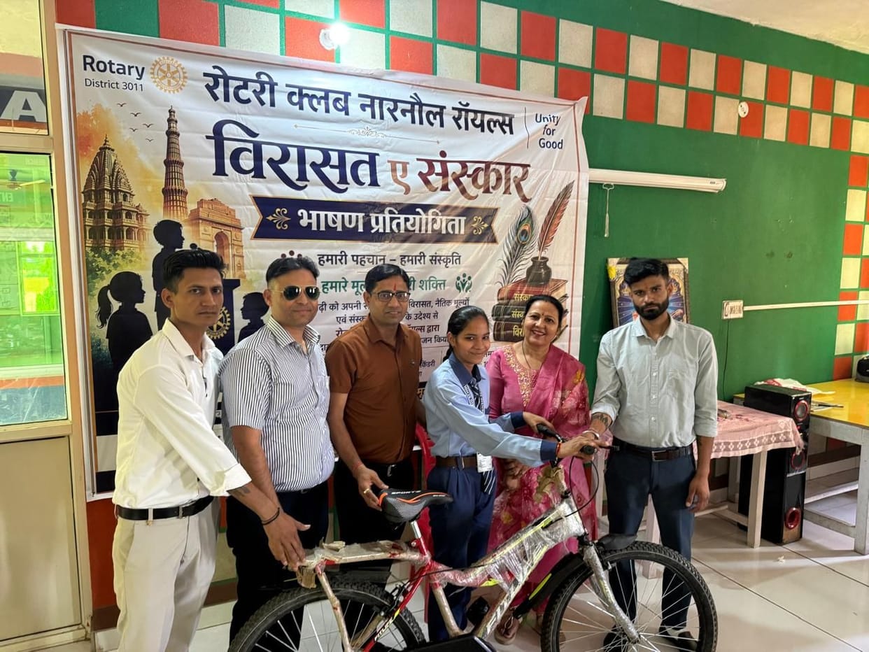 Gyarsi Wins First Place in Speech Competition