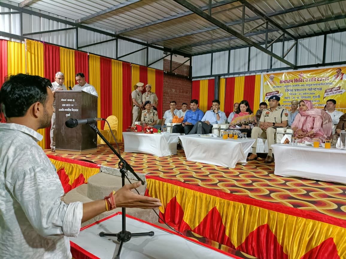 During his overnight stay, the DC held a direct dialogue with the villagers.