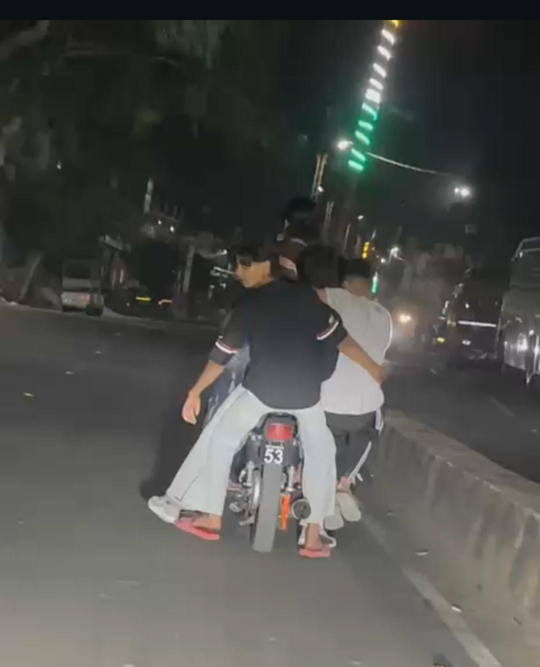 Eight riders on a bike perform dangerous stunt on Tehsil Road, video goes viral