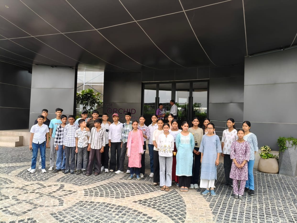 Brilliant students of Jukhaala School get industry exposure