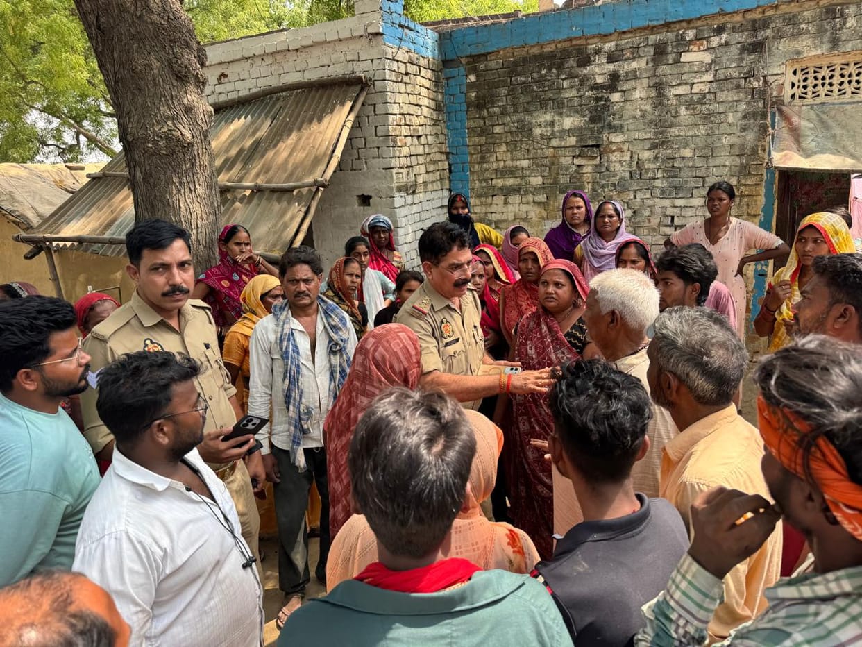 An innocent child was hit by a bus while playing, villagers were enraged.