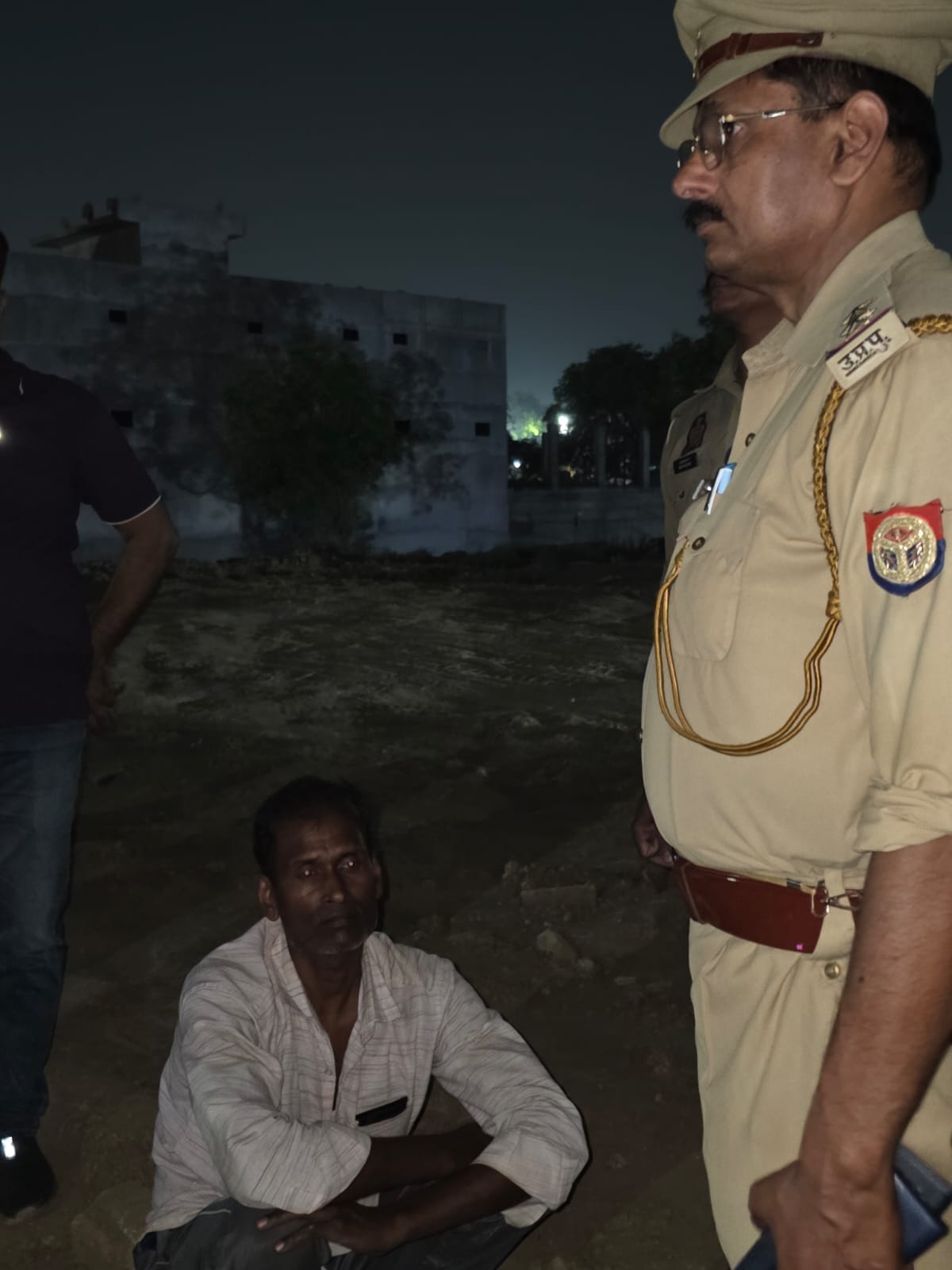 नैनी। विधायक की गाड़ी को टक्कर मारने वाला ट्रक चालक पुलिस कि गिरफ्त में। श्रोत- विधायक