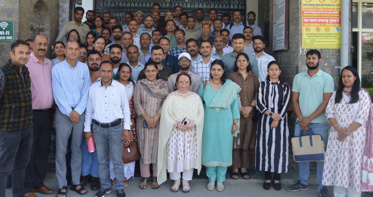 Experts from across the country shared their experiences at Nauni University.
