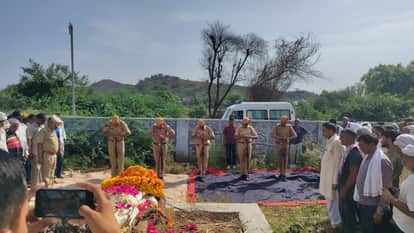 Rajasthan Police Havildar Vikram Singh Tanwar passes away, cremated with full state honours in Kotputli Behror