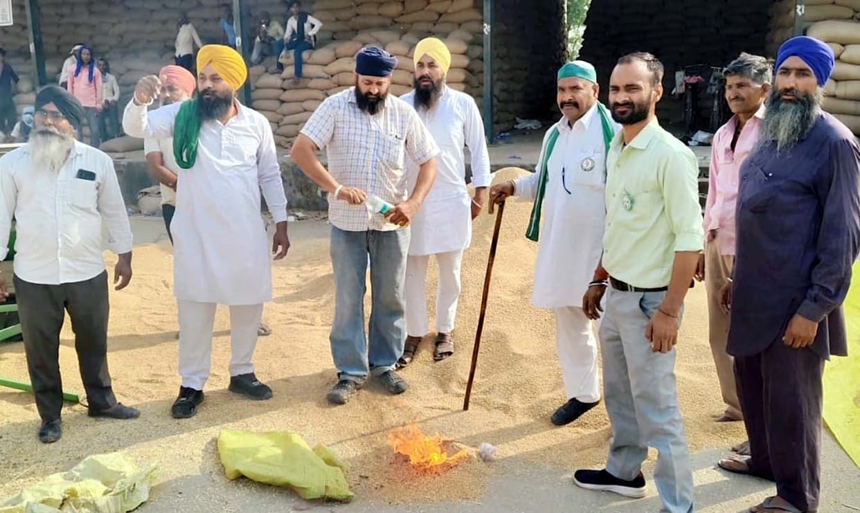 Uproar After Center In-Charge Refuses to Weigh Produce; Wheat Set Ablaze