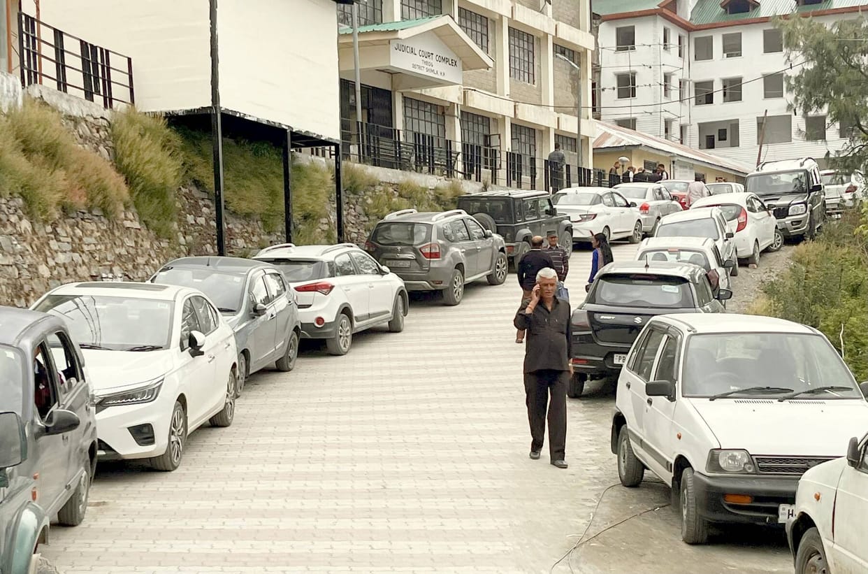 There is no parking facility in Ward No. 1.

Vehicles are parked on the roadside.