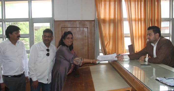Congress shows strength on first day of nominations, seven including Neenu Sharma file nomination papers