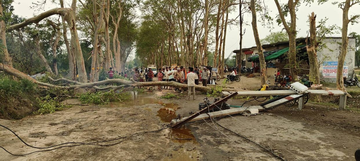 Storm: Four More Dead, Power Infrastructure Collapses