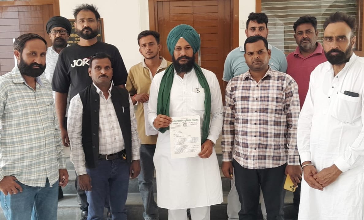 Bhakiyu Chaduni protests against India-US trade deal