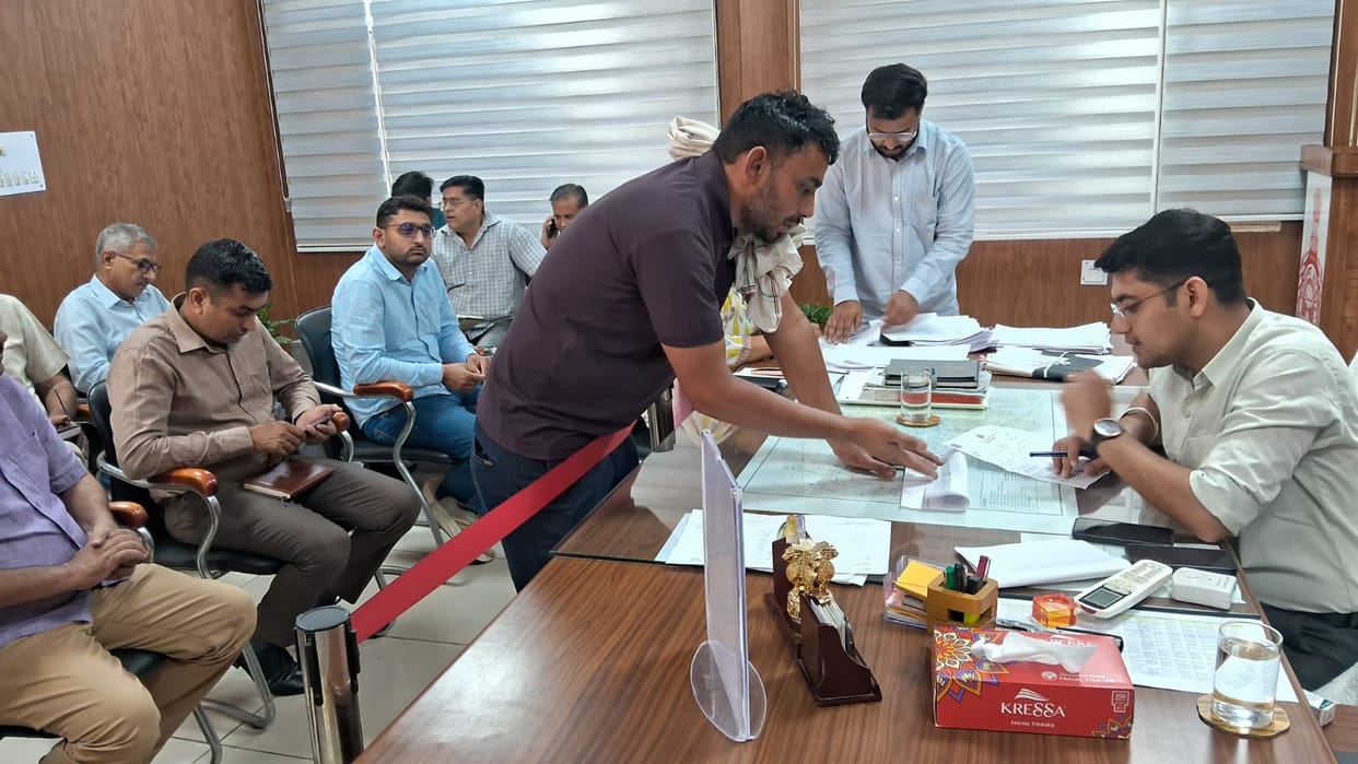 Demand for removal of encroachment from Panchayat drains raised in the Samadhan camp